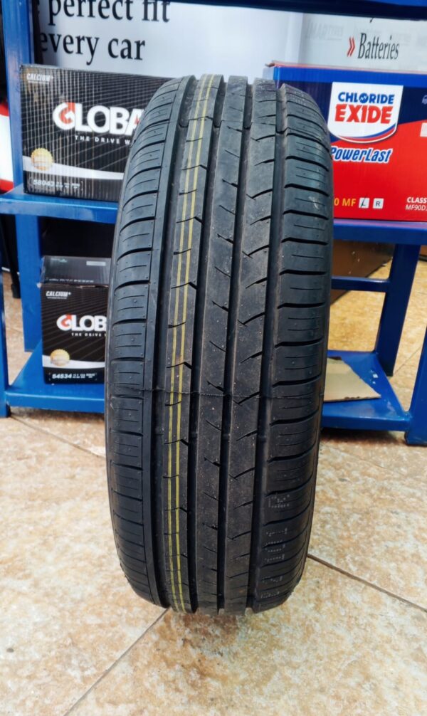 205/65R15 Centara
