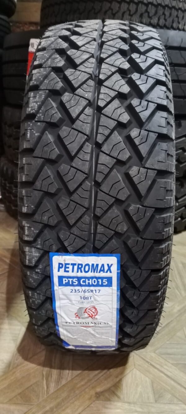 Petromax 235/65R17