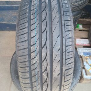 235/45r21 Comforser Tyres