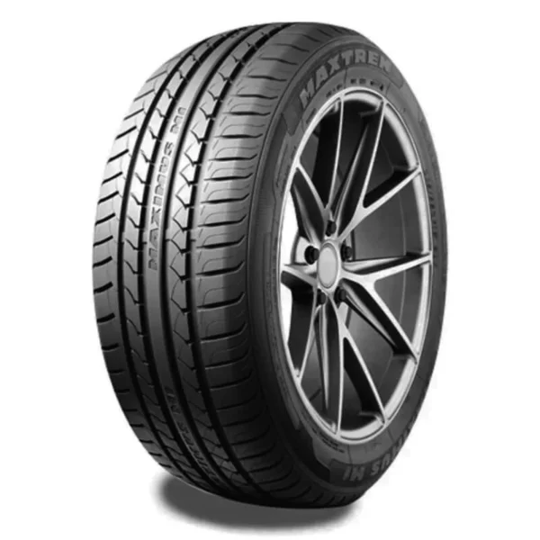 Maxtrek 205/55R17 tyre