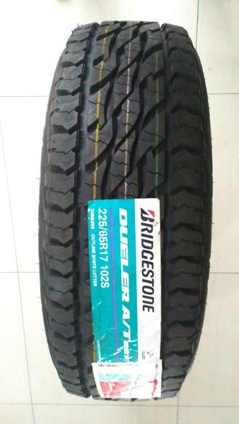225/65 R17 Bridgestone tyre