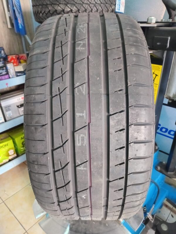 305/40R22 Accelera Tyres