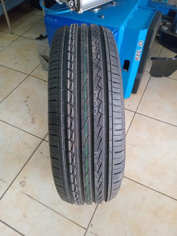 195/65R15 Comforser CF510 Tyres