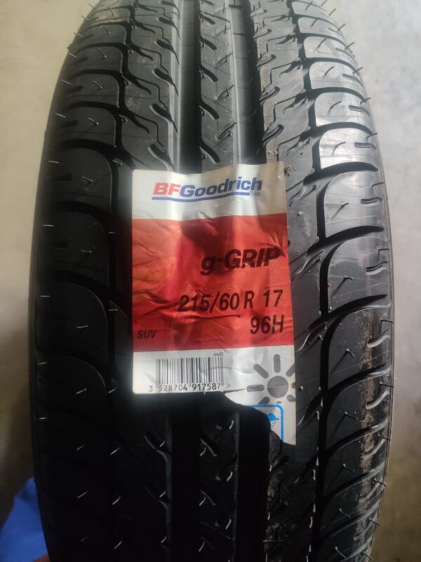 215/60R17 BF Goodrich Trail Terrain Tyres