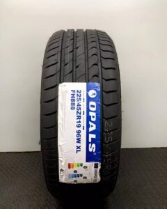 Opals Tyres