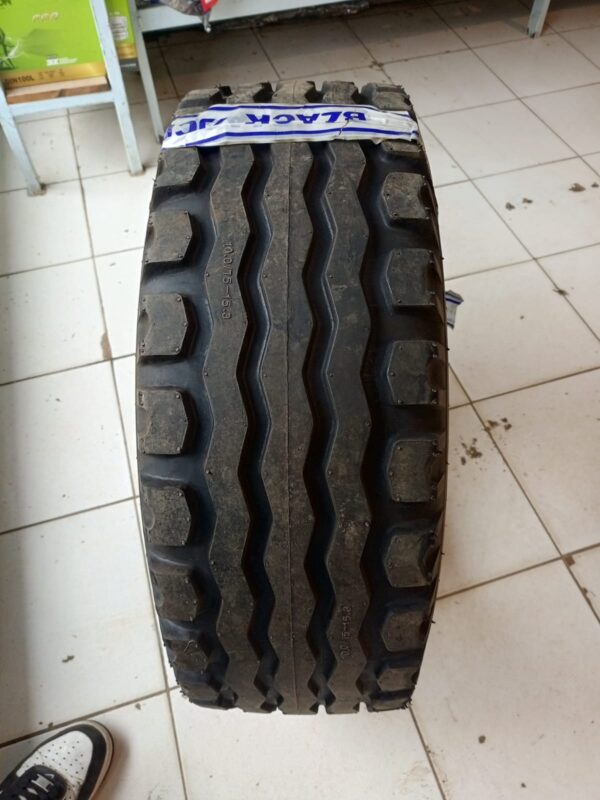 10.0/75R15.3 Black Ace Tyres